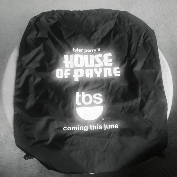 Tyler Perry " House Of Payne"TBS Carrying Bag With Straps. - Picture 3 of 3